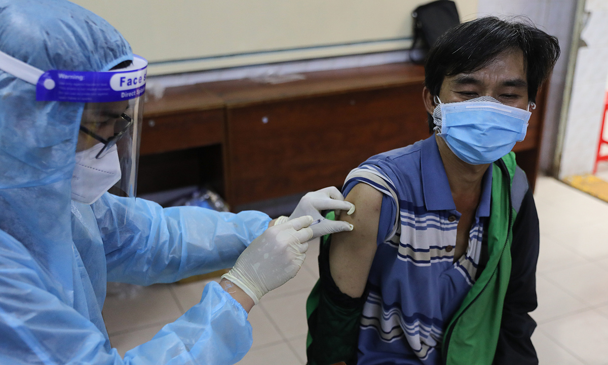 France, Hungary donate 770,000 Covid vaccine doses to Vietnam