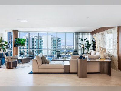 A Sleek Penthouse Overlooking Miami