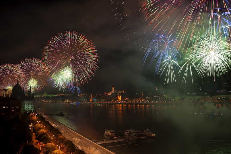 More than 700,000 people at Aug 20 fireworks show