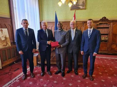 Hungarian Government honours Lawrence Tetteh