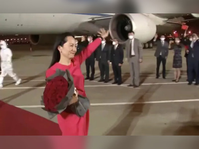 Huawei Executive Gets Hero's Welcome In China, Hails "Strong Motherland"