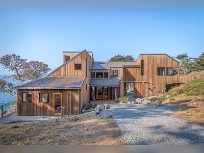 Sea Ranch Master Planner Lawrence Halprin’s Cliff-Hugging Residence