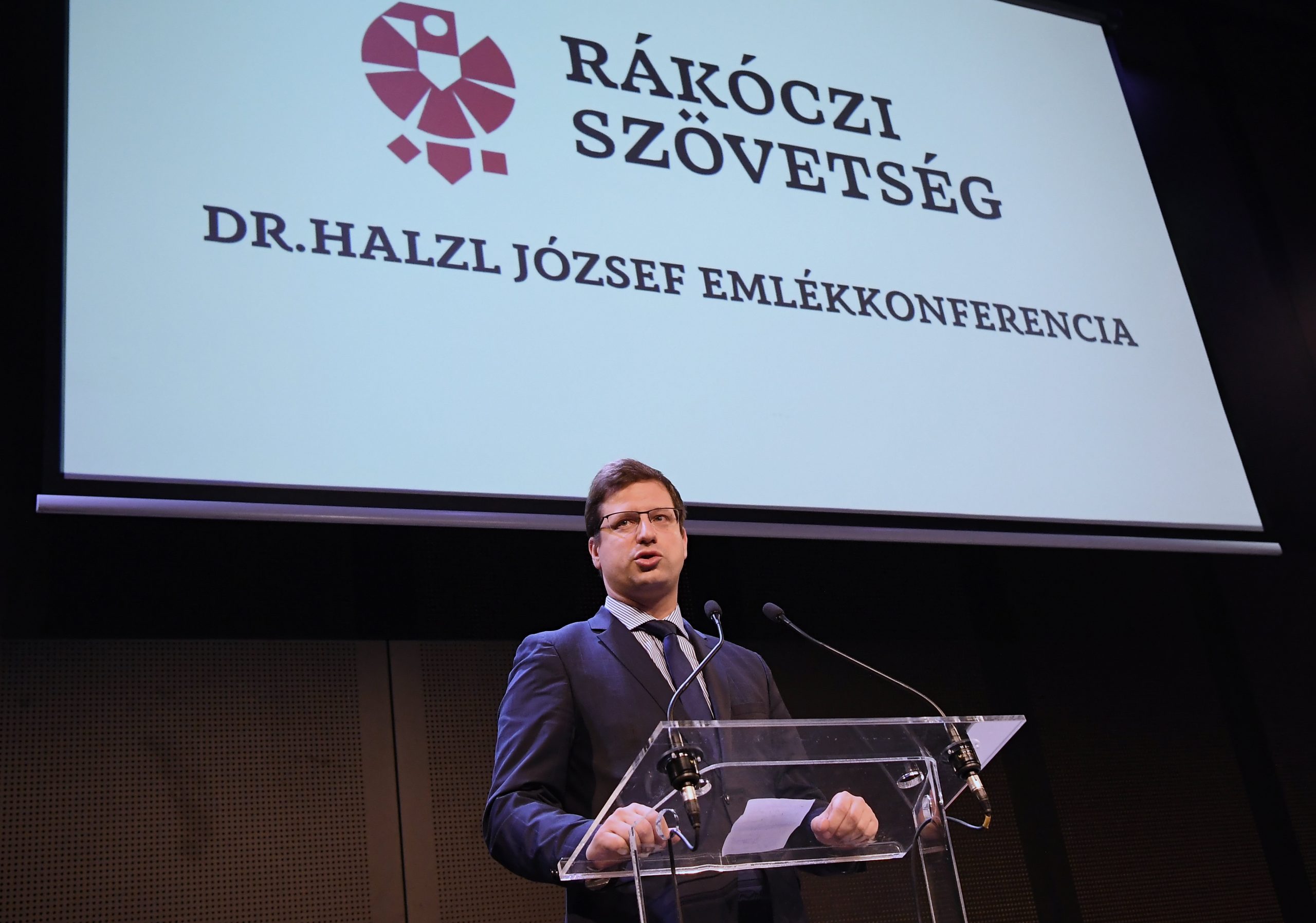 PMO Gulyás to Commemorate Rákóczi Association Honorary Chairman