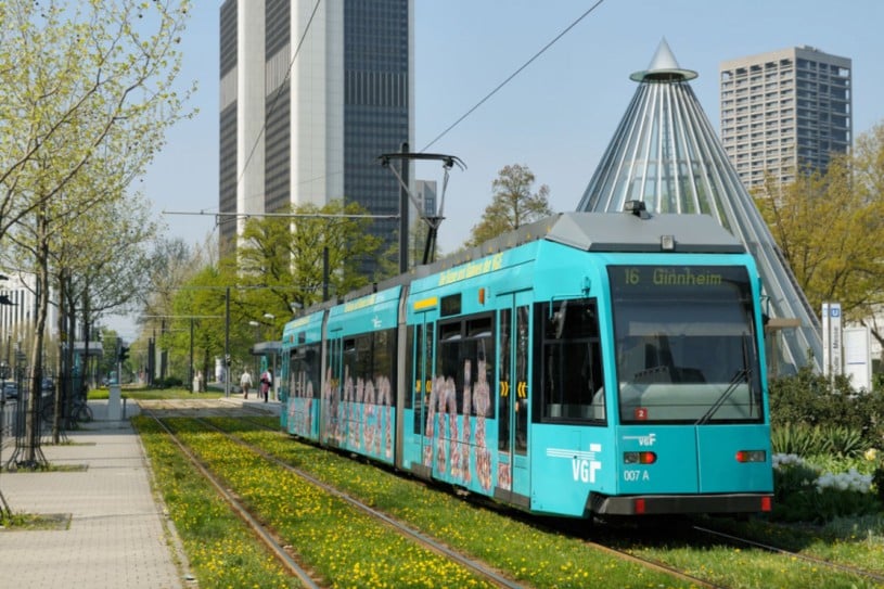 Fidesz Budapest chapter questions city leadership over used Frankfurt tram purchase