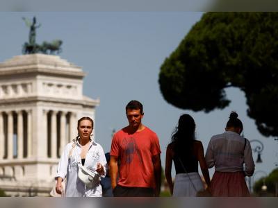 Italy reports 49 coronavirus deaths, 11,555 new cases