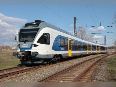 Third-world conditions? Armed guards escort passengers on Debrecen trains