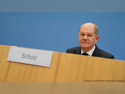 Germany's Olaf Scholz pushes for stronger EU, issues warning to Russia