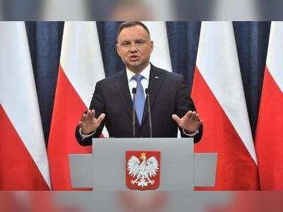 Polish president vetoes media law criticised by US and EU