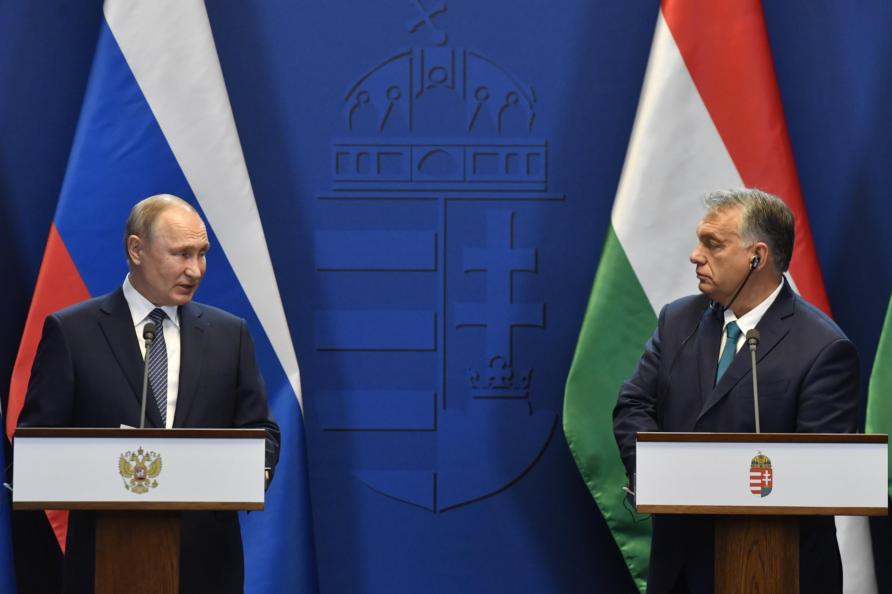 Hungary's Orban criticized for 'neutrality' in Ukraine war