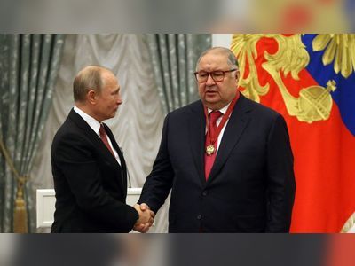 Ukraine: UK sanctions oligarchs Alisher Usmanov and Igor Shuvalov
