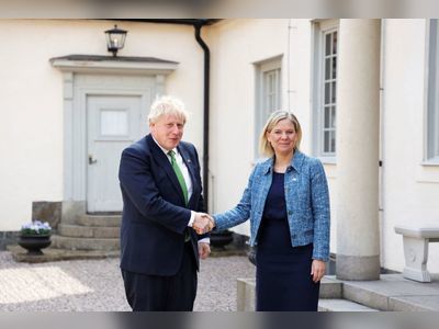 UK agrees mutual security deals with Finland and Sweden