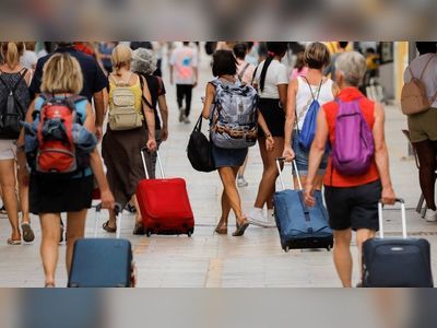 Spain eases Covid entry rules for UK travellers
