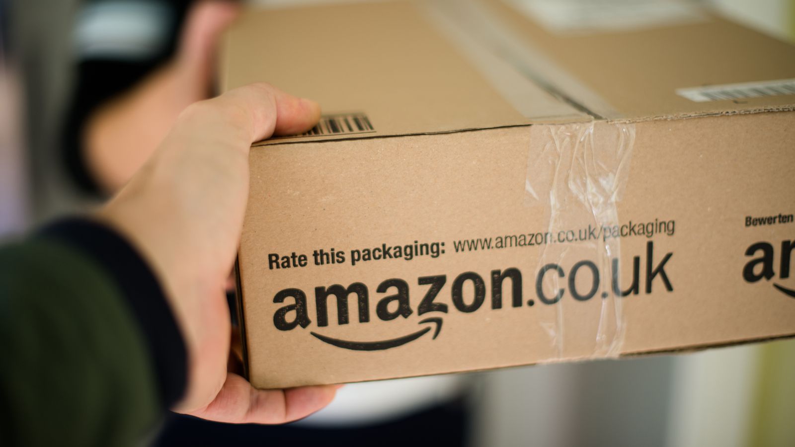 Online sales tax 'would punish British SMEs', Amazon warns Treasury