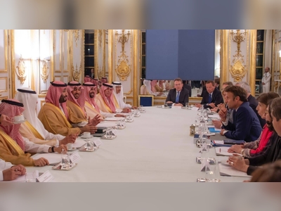 Crown Prince meets Macron in Paris