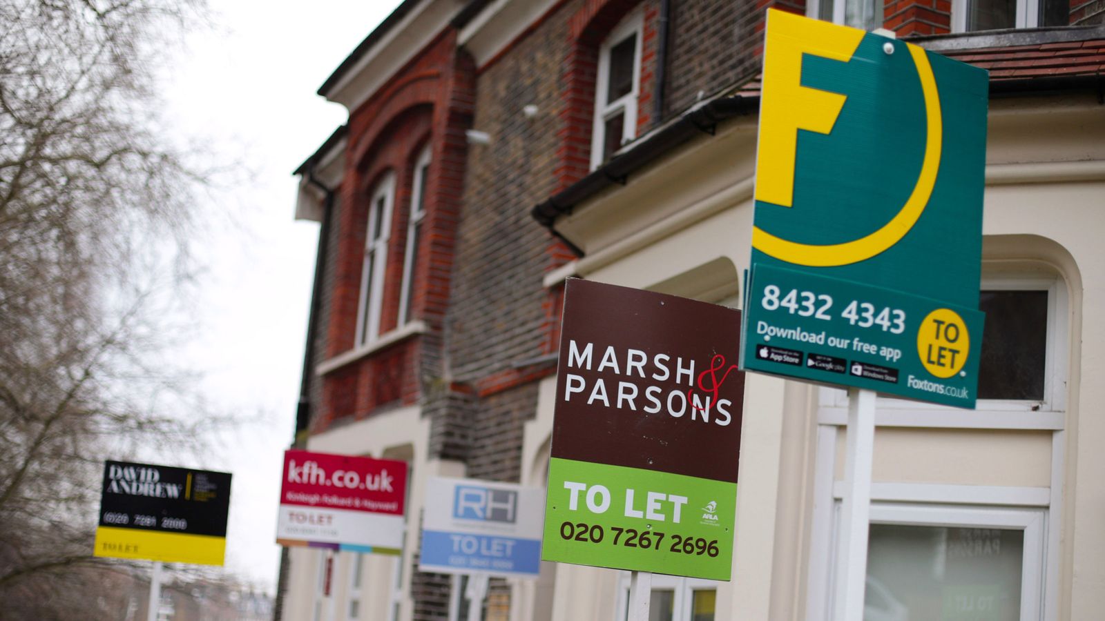 Is now a good time to buy a house - or is it better to keep renting?