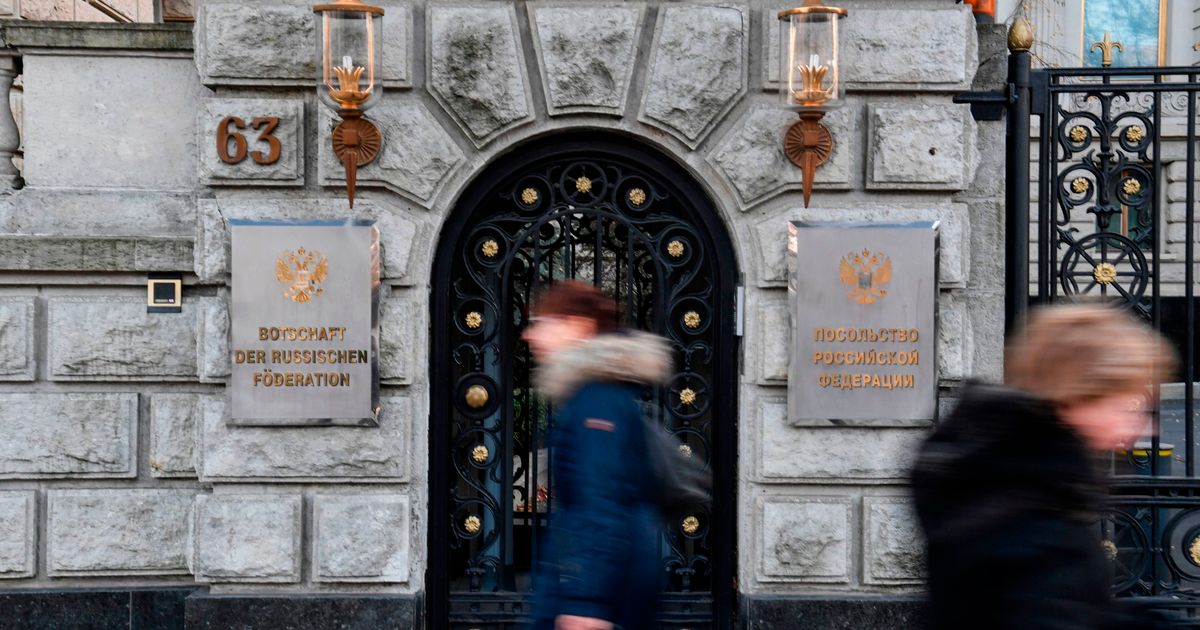 Russian spies suspected of infiltrating German government, according to report