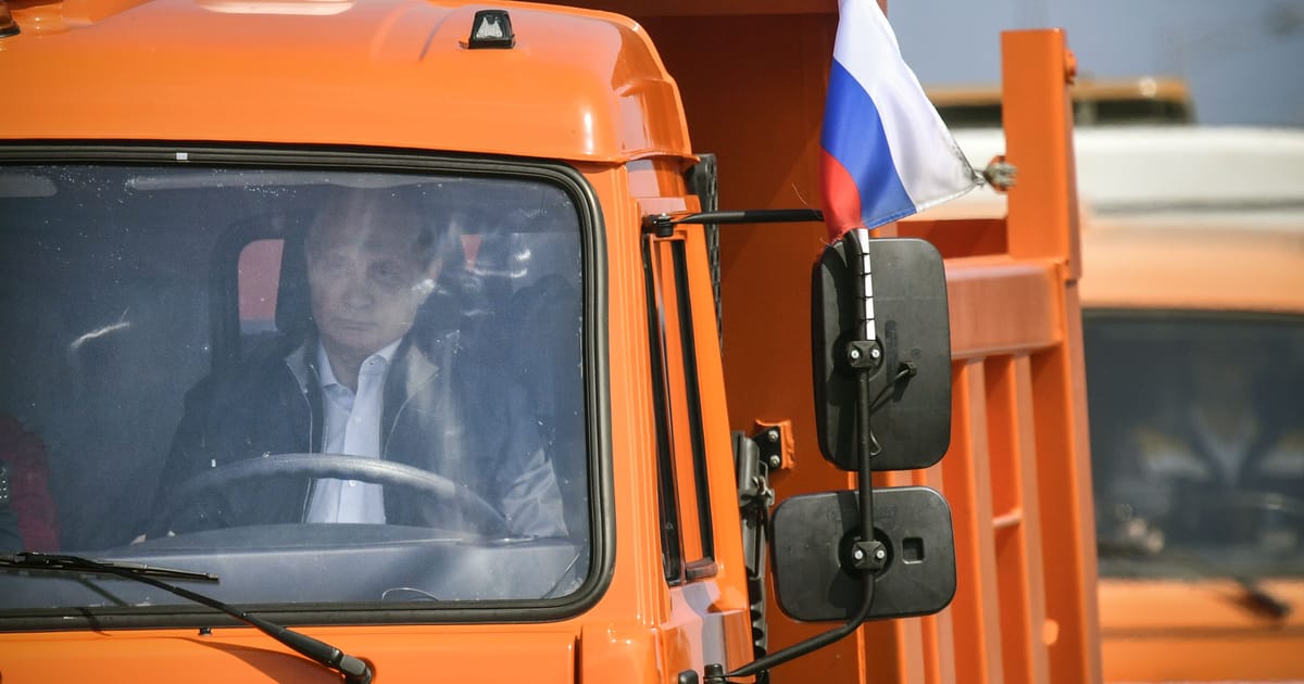 Putin backers urge strong retaliation for Kerch Bridge blast