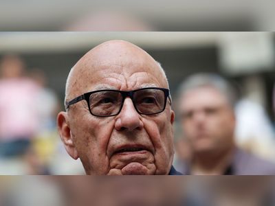 Rupert Murdoch considers combining Fox, News Corp