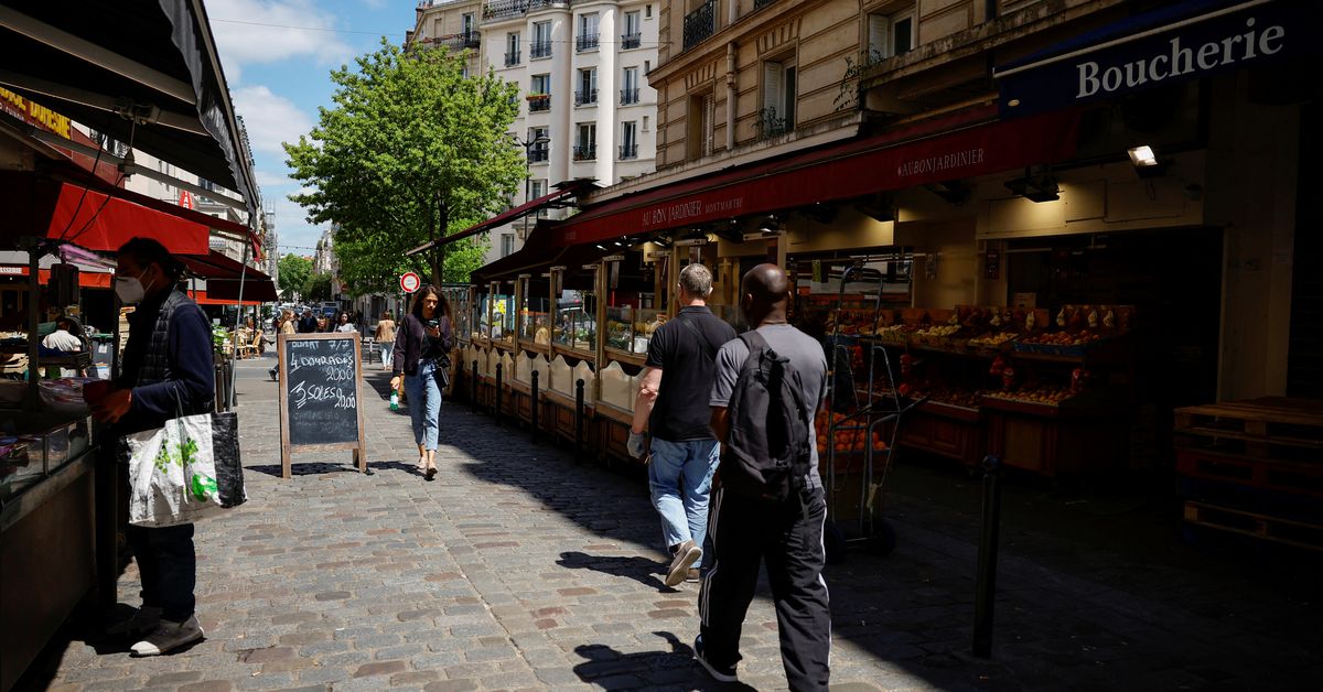French economy ekes out meagre growth in Q3, inflation hits record high