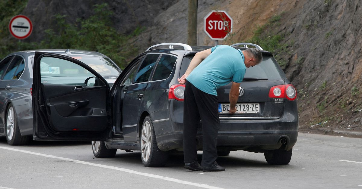 Kosovo backs off from Serb car plate rule after West warnings