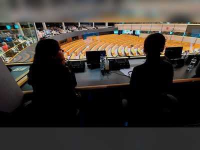 European Parliament interpreters call off strike