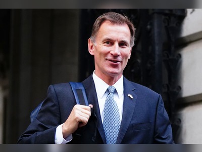 Government can’t subsidise energy bills ‘indefinitely’, says Jeremy Hunt, exposing him as a liar or a dummy or both.