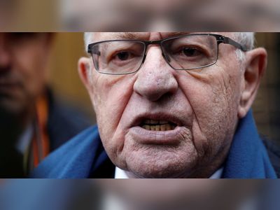 Epstein accuser Giuffre ends defamation lawsuit against Harvard's Dershowitz