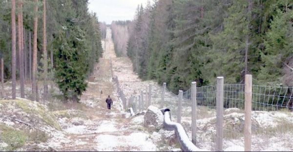 Finland to start building 200km long border fence with Russia next year