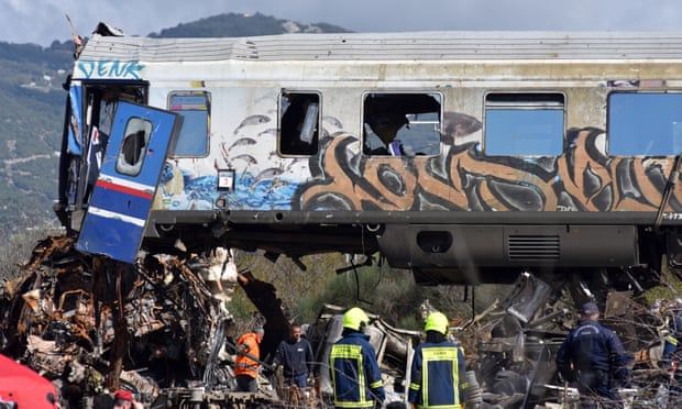 Greek train crash: effort to find bodies expected to end as anger grows