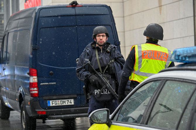 German police investigate possible hostage situation at pharmacy