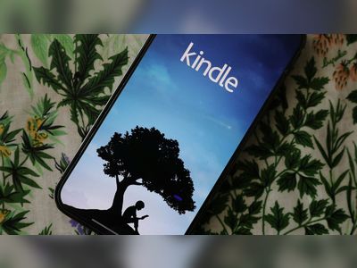 Apple and Google warn Amazon about children 'accessing porn' on Kindle app