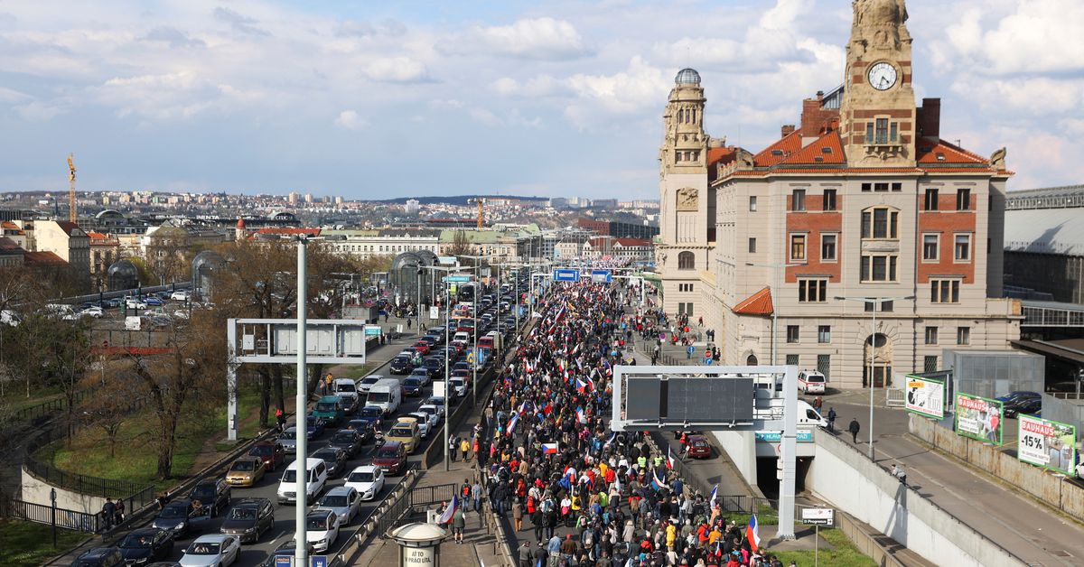Thousands of Czechs turn out for anti-government protest