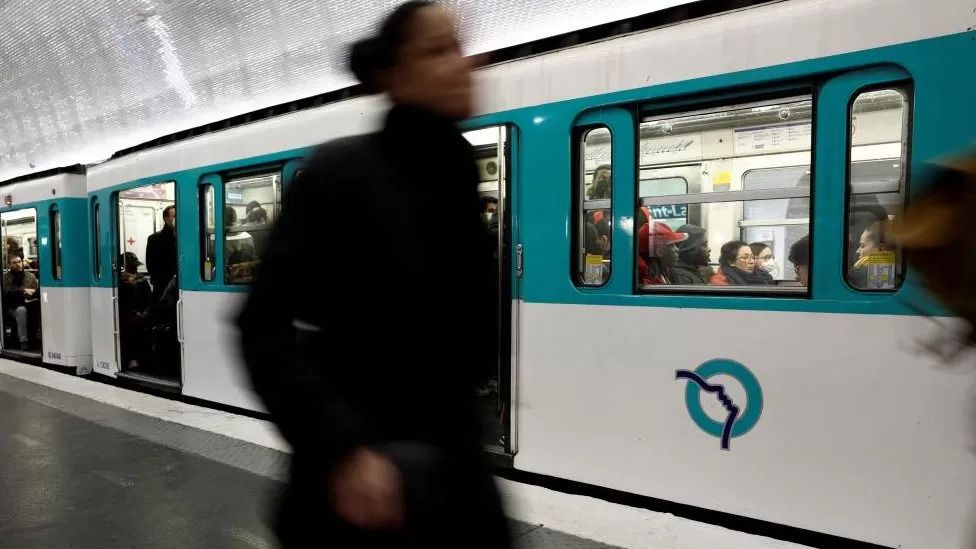 Metro driver investigated for Paris platform death
