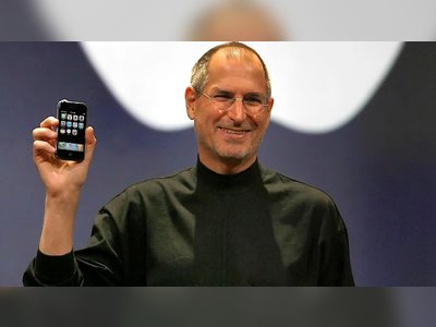 Steve Jobs introducing Apple's iPhone, exactly 16 years ago.