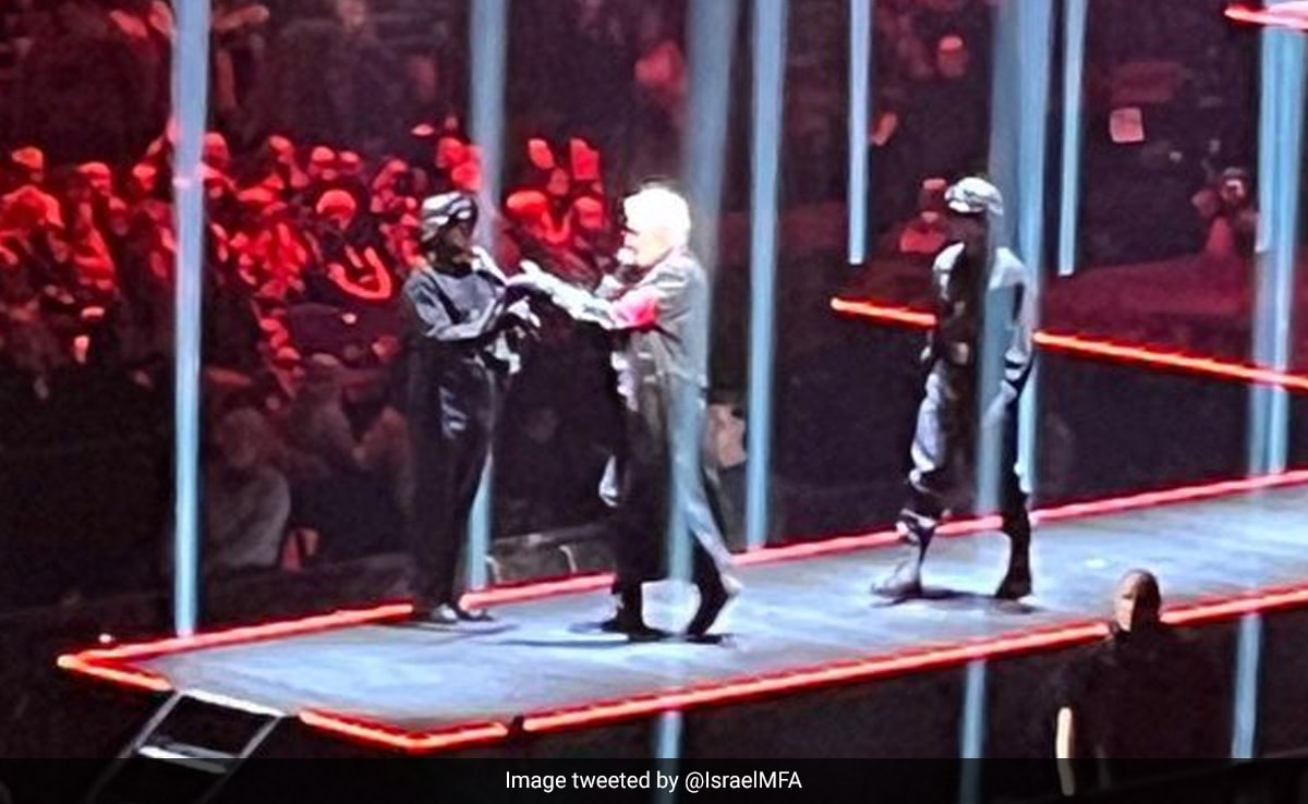 Pink Floyd's Roger Waters Sparking Controversy with Nazi-Inspired Costume on German Tour