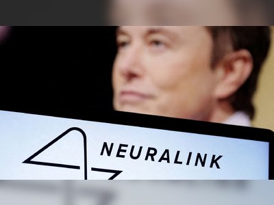 The first human brain implanted with the Neuralink chip, the machine is already reading the signals